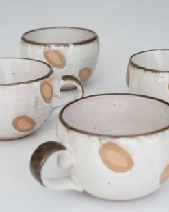 Cappuccino-krus med brune pletter
