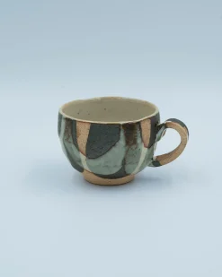 Flerfarvet cappuccino kop