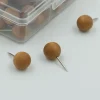 Knappenåle i træ (wooden pins)