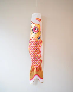 Koinobori vimpel 50 cm (pink/guld)