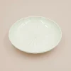 Stor beige tallerken med striber